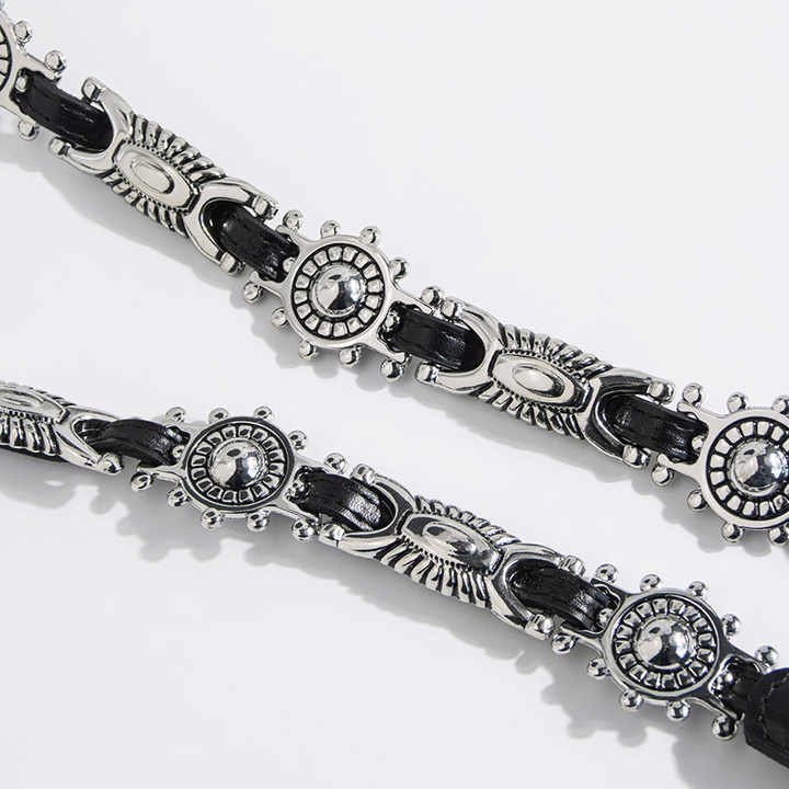 Wholesale Retro Punk Faux Leather Western Belt With Carve Metal Accessories Skinny Body Chains Waist Belt for Women Dresses - Image 6